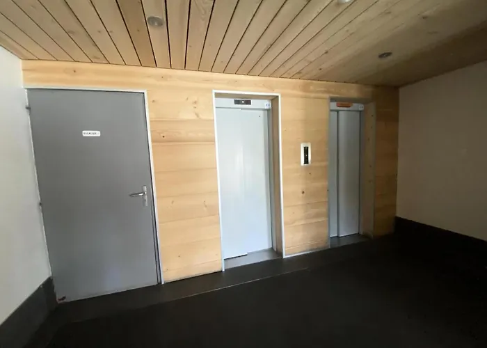 Hauts De La Vanoise - Location: Pour 2 Personnes Expose Sud Ouest, Etage Eleve, Centre Station Mae-9124 Val Thorens